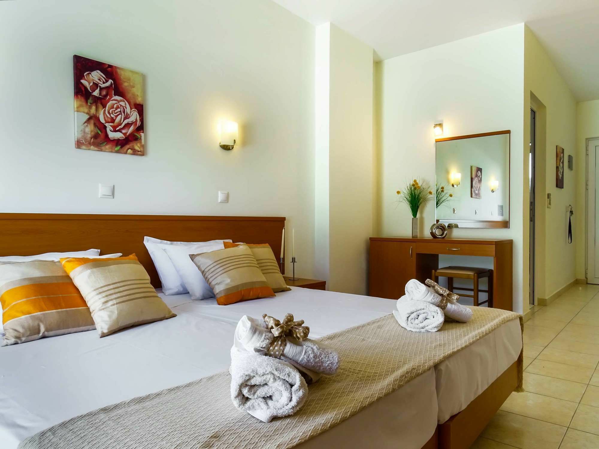 Tsambikos Apts Faliráki Kültér fotó